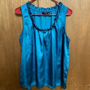 Women’s Sleeveless Blouse